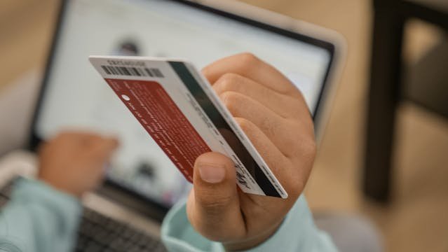 100% online, sigurna platforma bez papirologije.
